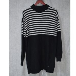Volcom Black & White Striped Sweater Size Small
